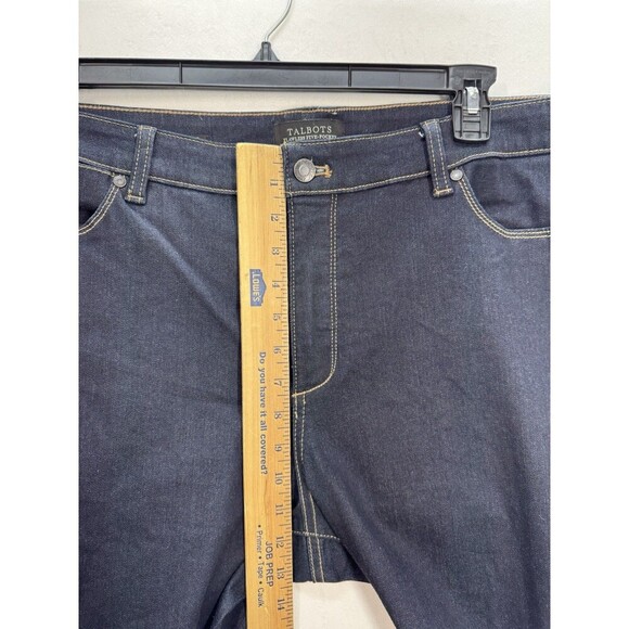 Talbots Flawless Five Pocket Curvy Jeans Womens 18 Straight Leg High Rise Denim - Picture 8 of 9